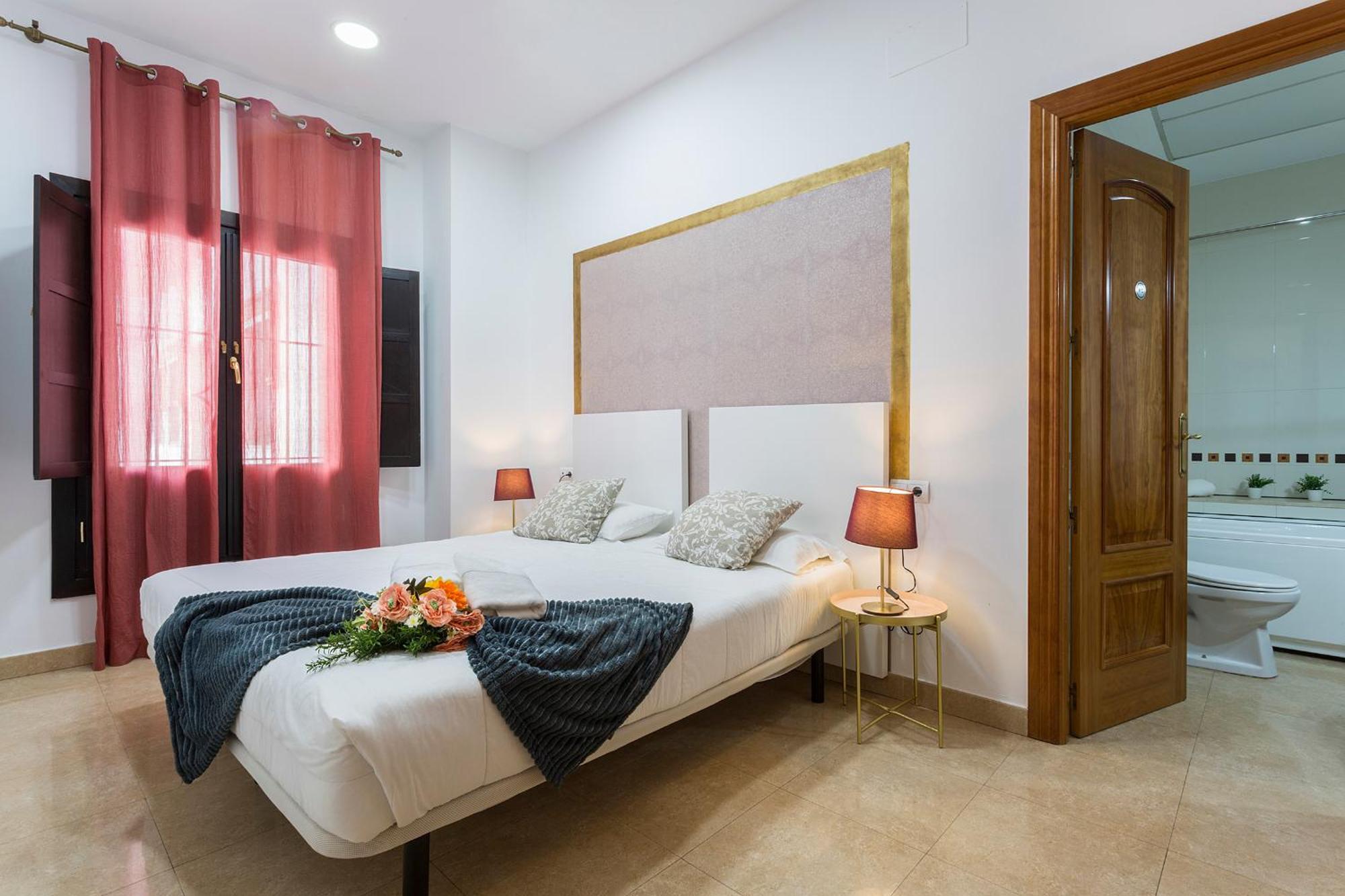 Santa Catalina Patio Andaluz 3 Rooms Севилья Экстерьер фото